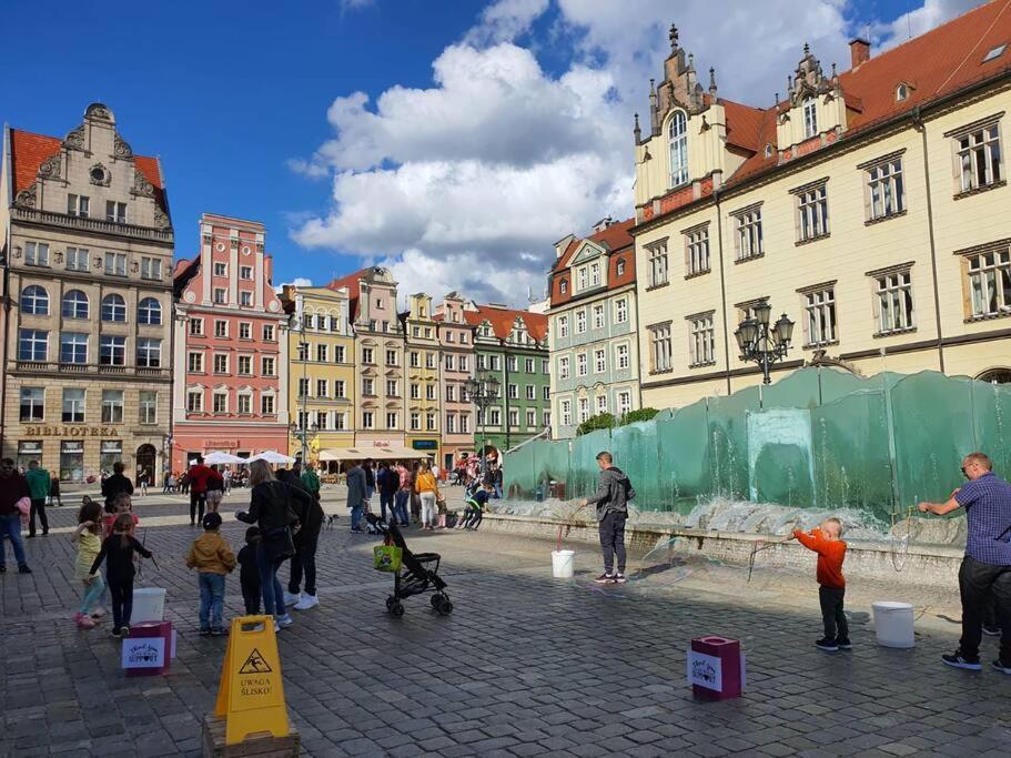 Appartement Rynek Pod Fredra à Wrocław Extérieur photo